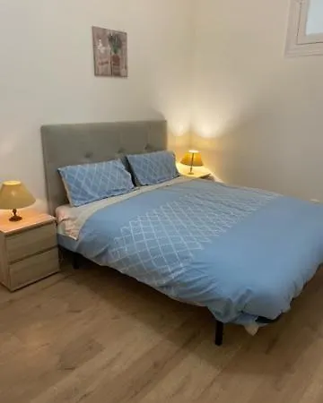 Center Gm * ליסבון